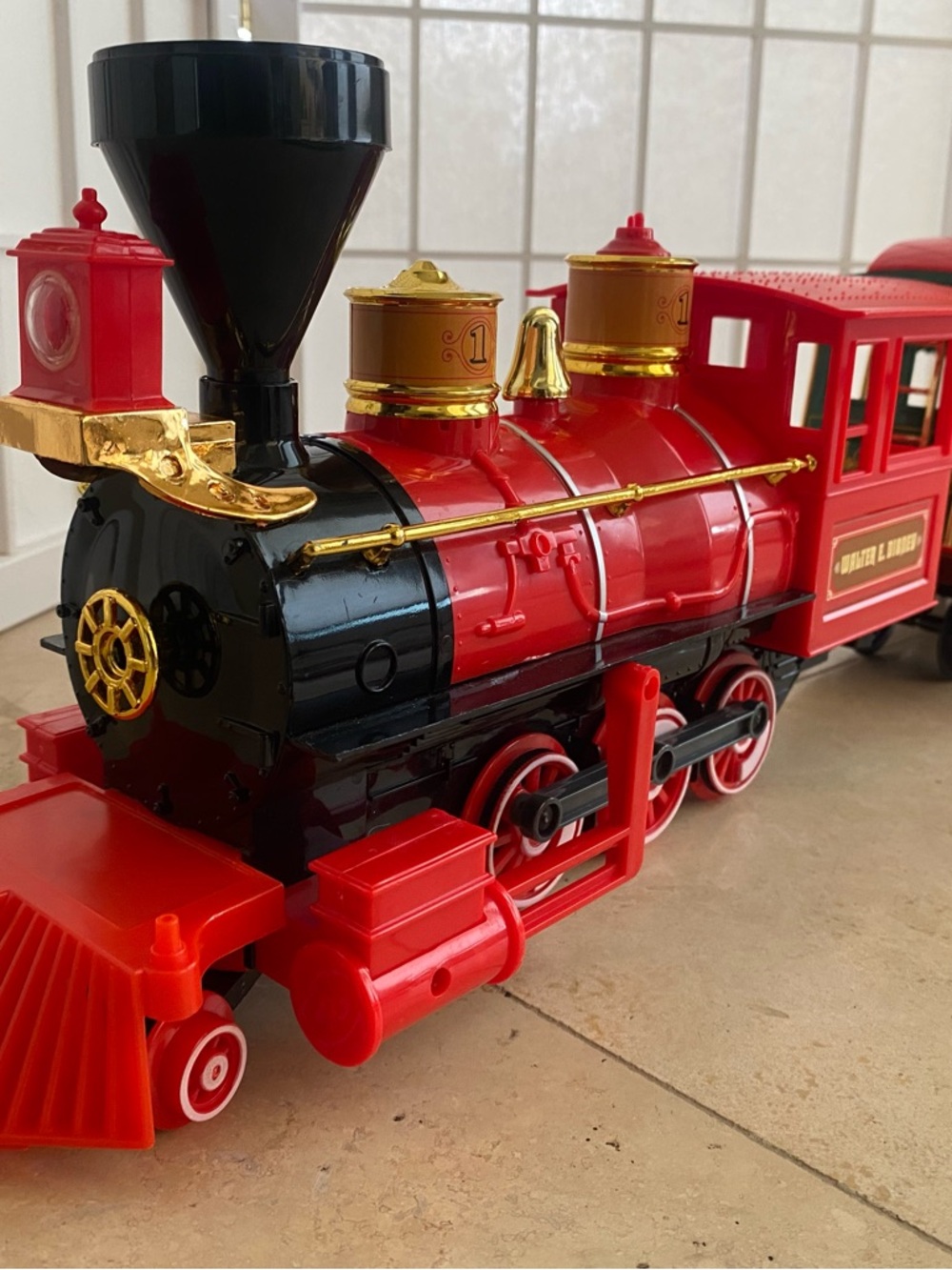 Walt Disney World Railroad Train Set Engine And Passenger Car